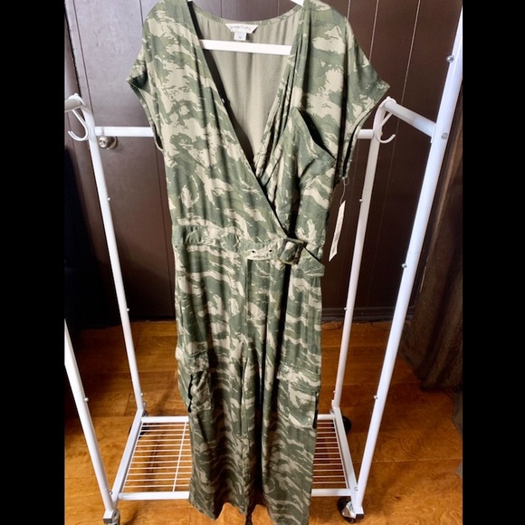 NWT Girls HABITUAL KIDS Danica Wrap Buckle Jumpsuit in Army Green, 10 - Picture 4 of 7
